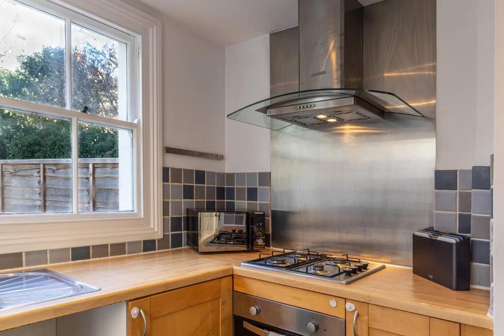 Victorian Flat Close To Station With Large Garden Apartment Brighton Exterior foto